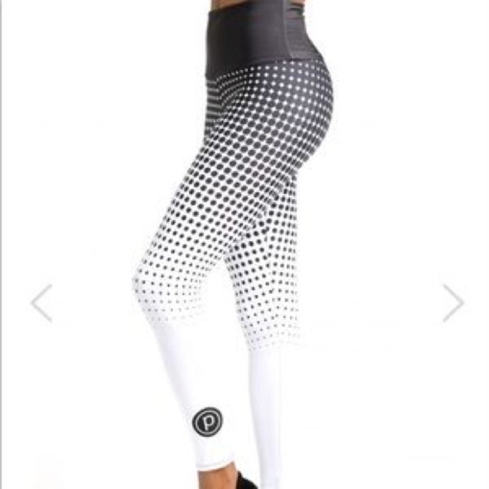 ONZIExPure Barre - Dotted Highrise Midi Legging